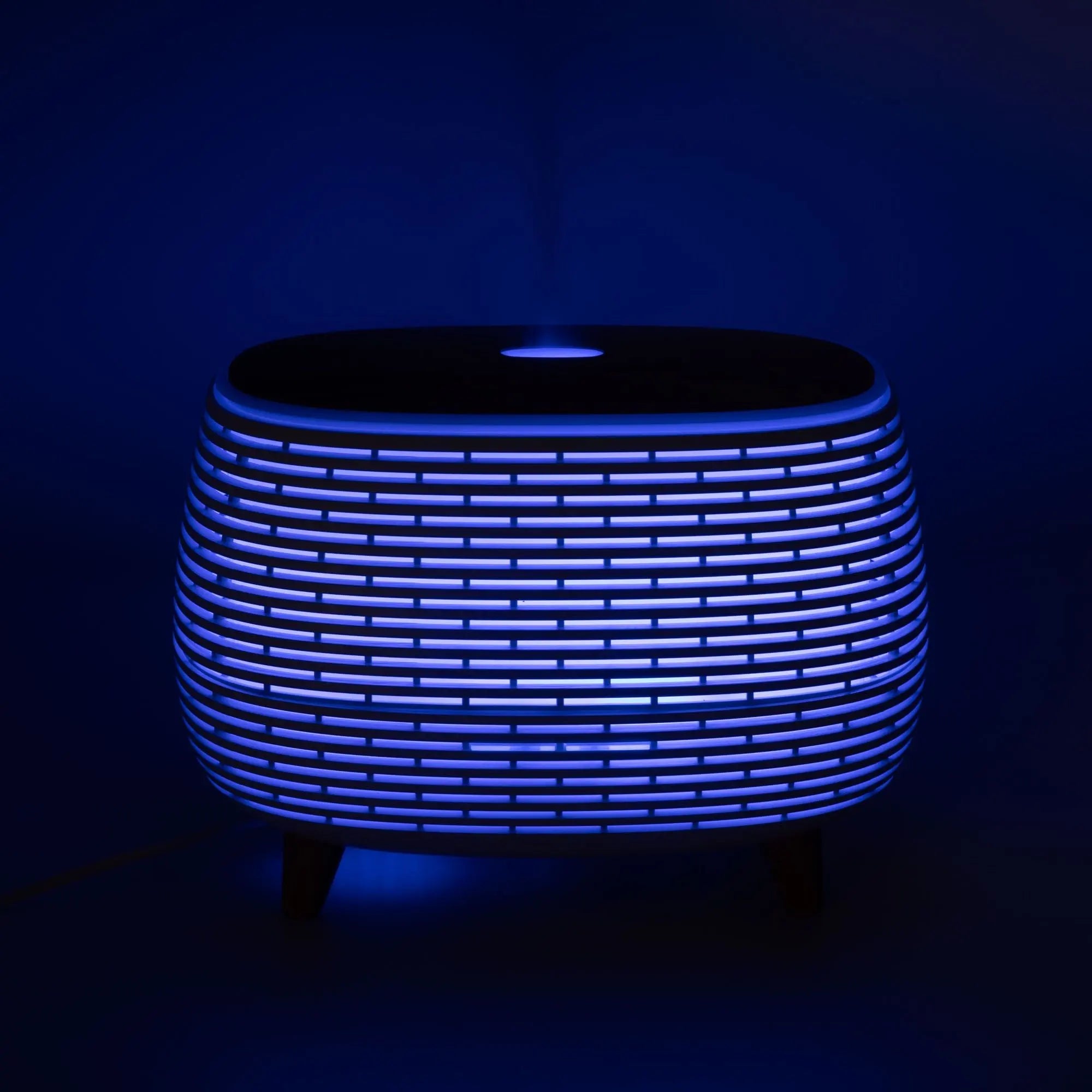 Futuristic Ribbed Aroma Diffuser with Colour-Changing Light AW Dropship UK